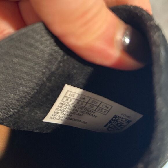 TOMS | Black Kelsey Wedge Boot Size 8.5 - Picture 9 of 10